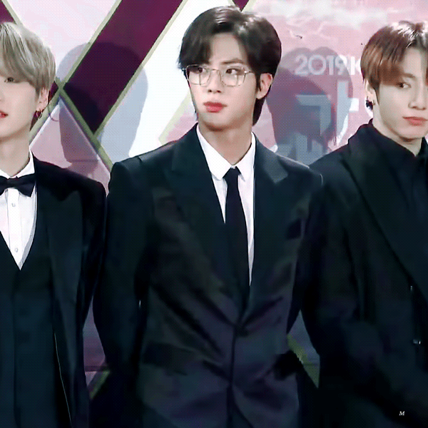 방탄 진 수트 오바..... | 인스티즈