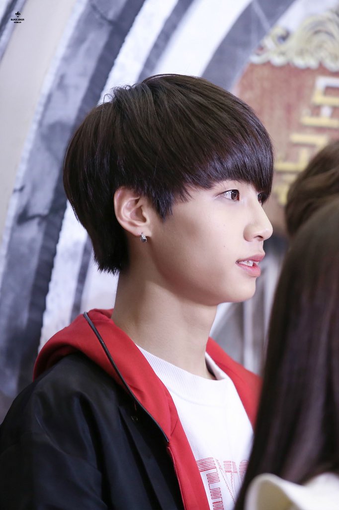 4년전에 도전골든벨 나왔던 이진혁 강쥐재질 좀 보라구요 | 인스티즈