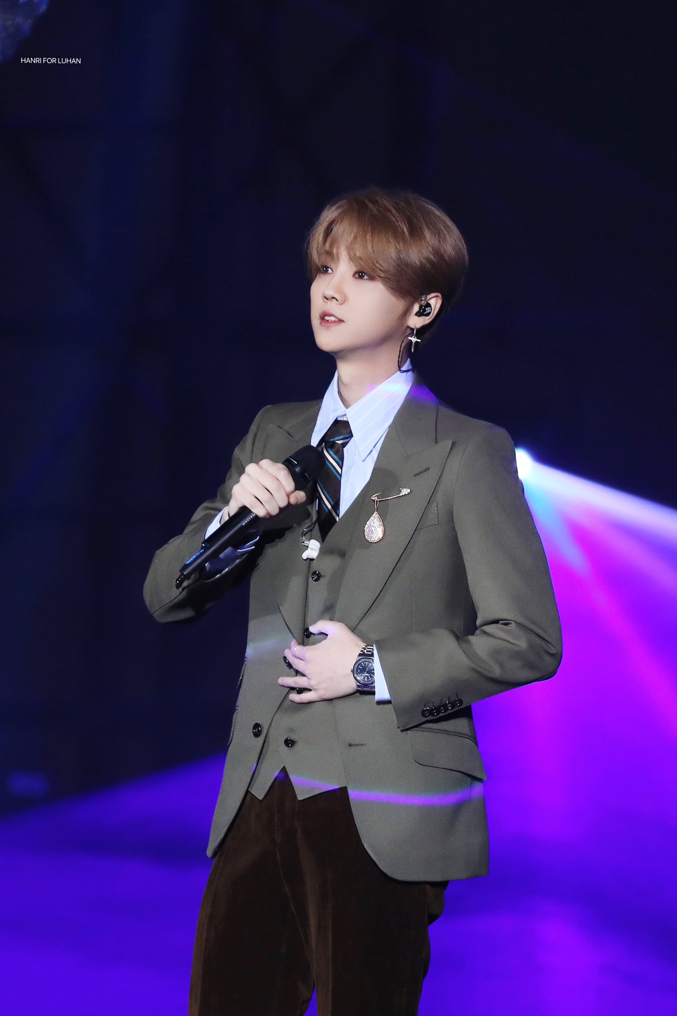 루한이 성광대상 올라운드 아티스트상!! | 인스티즈