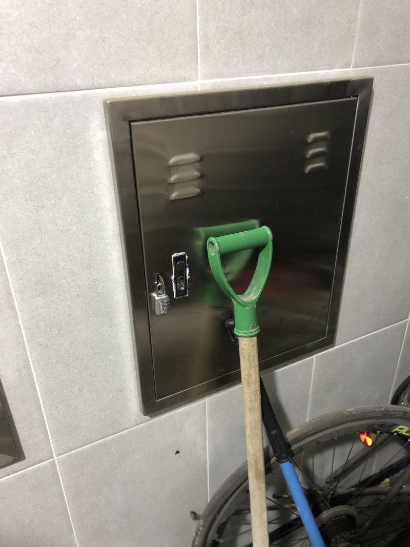 익들아 ㅠㅠ 우리 빌라에서 한 6시간째 경보음나는데 어떻게해야될까.. | 인스티즈