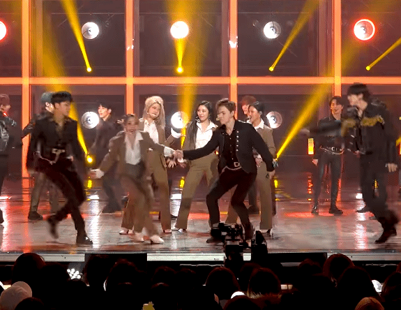 아 이 짤에서 민규 문별 버논 좀 보려고 하는데 | 인스티즈