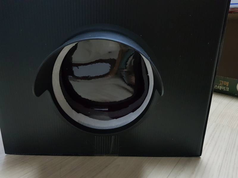 3만 5천원 주고 길냥이 집 사줬다.. | 인스티즈