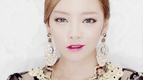 오늘 생일인 카라 구하라.gif | 인스티즈