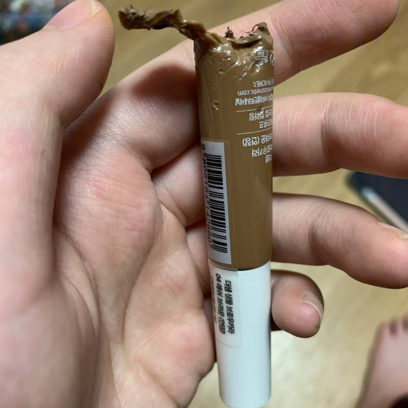 이거 어제 산 건데 버려야하나유..?? 범인은 강아지야.. | 인스티즈