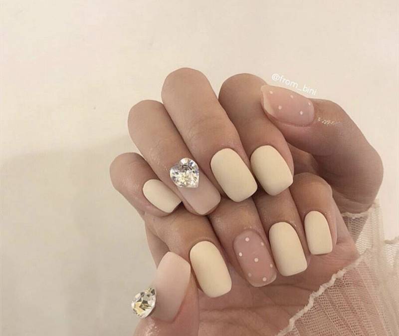 이 네일 가격 얼마일까 | 인스티즈