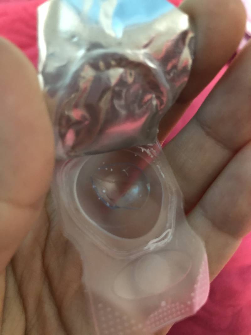 렌즈 새 거 뜯었는데 말라있을 수가 있나...? | 인스티즈