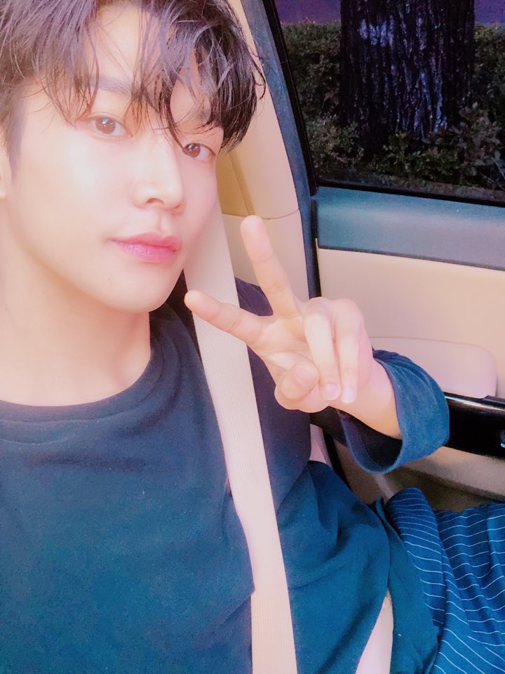 💙sf9 로운이 셀카 모음💙 | 인스티즈