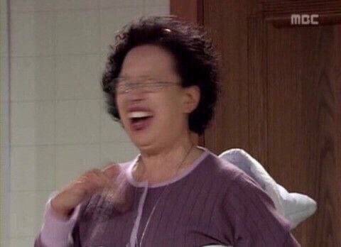 내 동생 때문에 침대 곧 부서질 거 같아 | 인스티즈