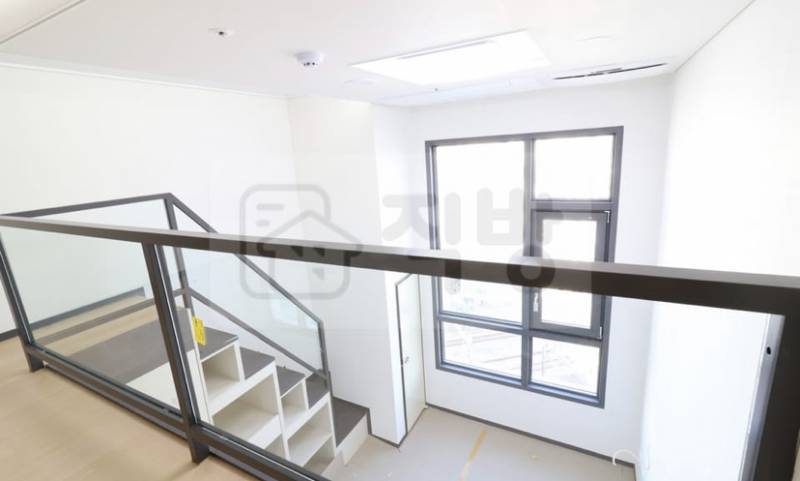 나 직방에서 방보고 잇는데 이거 허위매물 같아? | 인스티즈