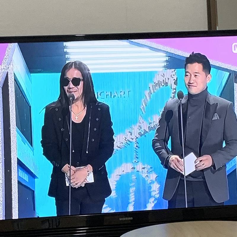 둘이 시상같이 하러 나온거 너무 웃경 | 인스티즈