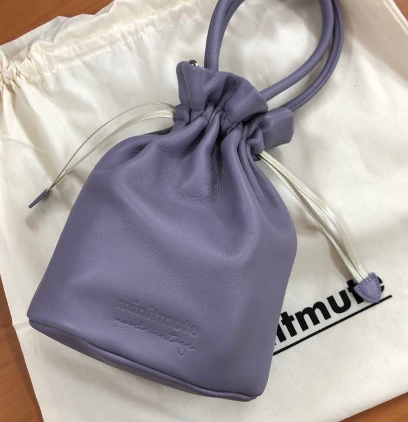 익인들아 나 가방 살건데 하나만 골라주라!!!1122💜❤️💜❤️ | 인스티즈