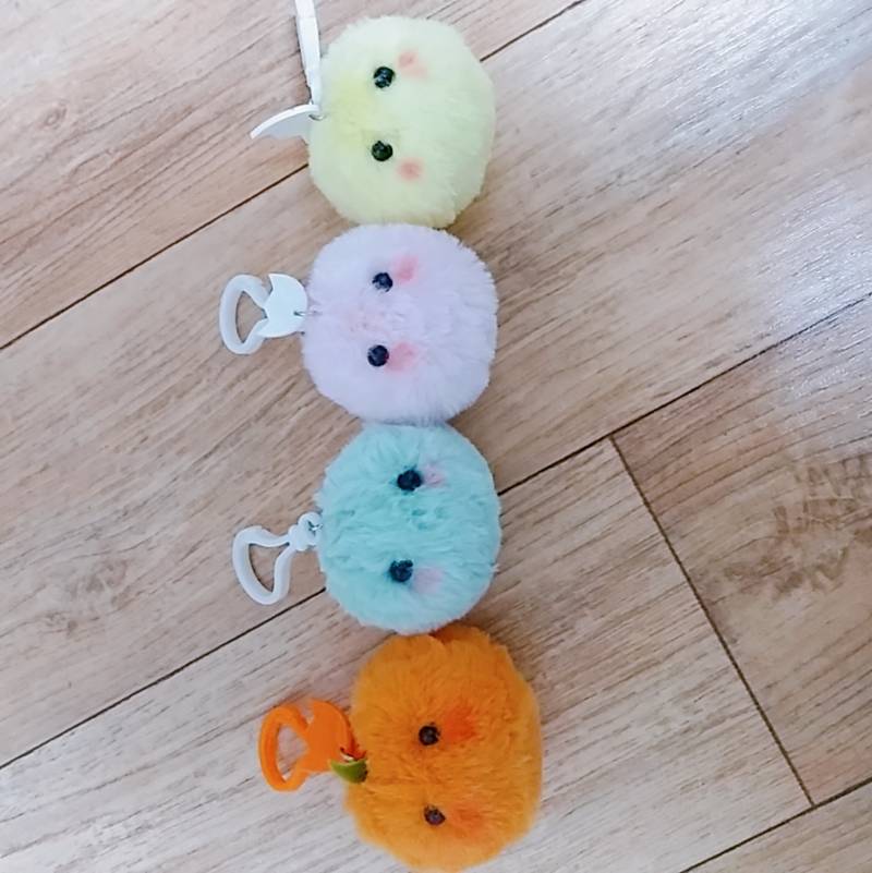 가방에 인형 달려고 했는데 누구로 달고 나갈까!! | 인스티즈