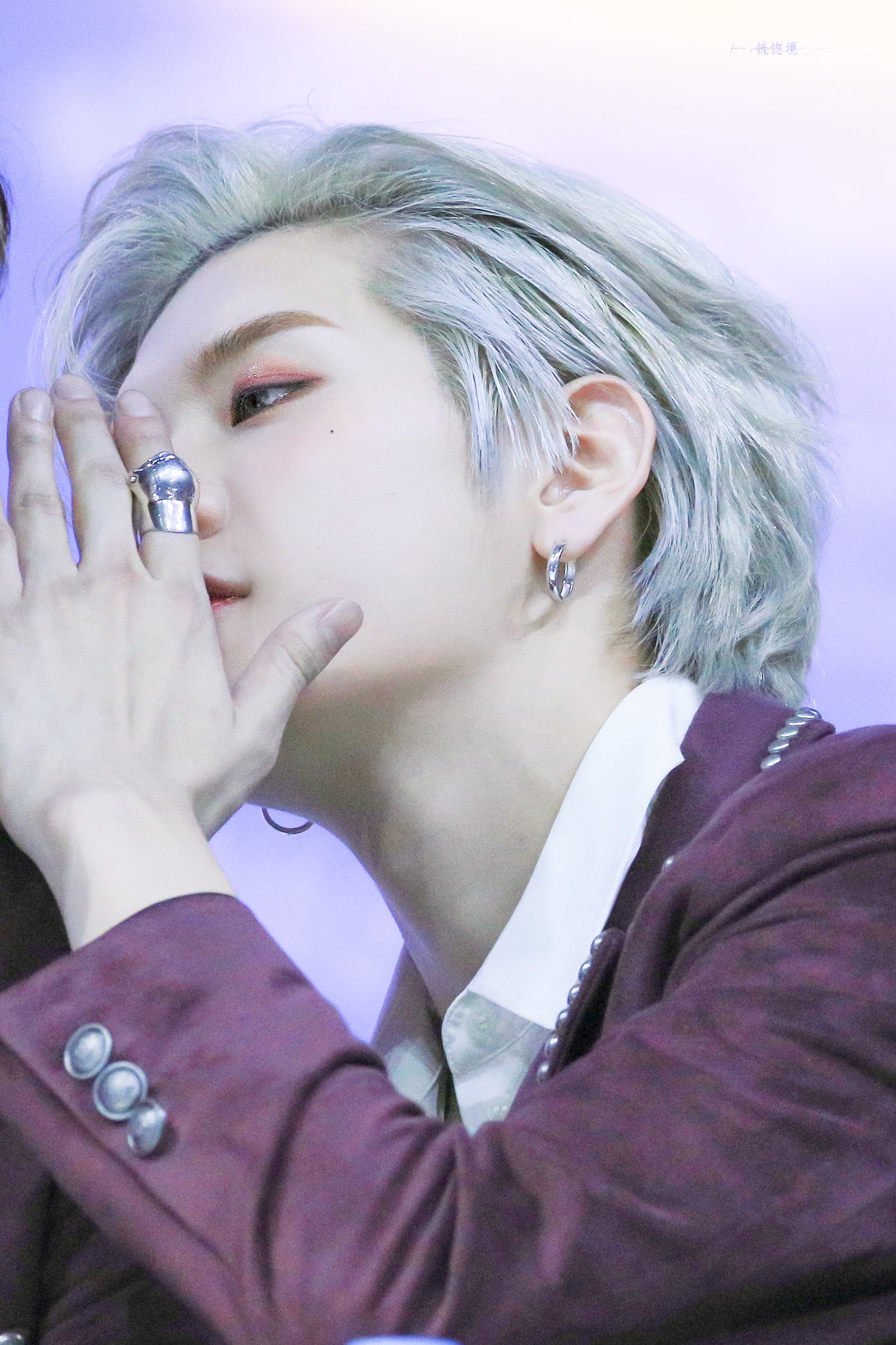 있잖아 본진이 귓속말하는 모습까지 섹시해보일때는 어떡해야해? | 인스티즈