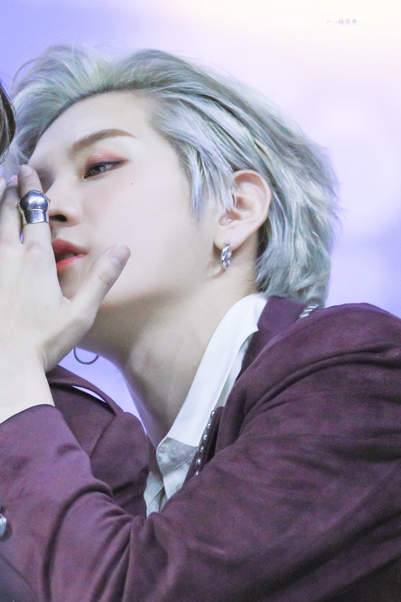 있잖아 본진이 귓속말하는 모습까지 섹시해보일때는 어떡해야해? | 인스티즈