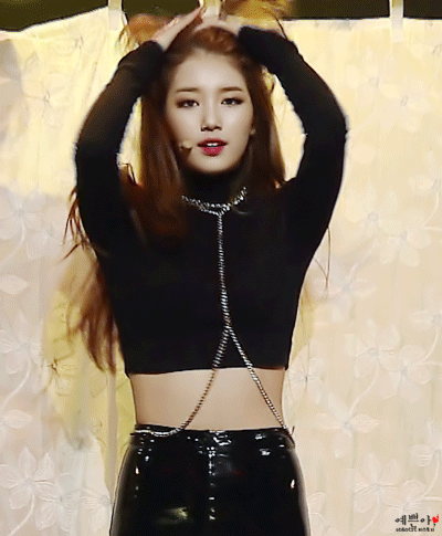 수지는 데뷔는 섹시컨셉이였는데 사랑받은건 청순이라 신기해 | 인스티즈