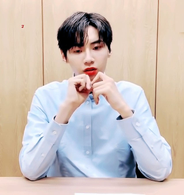 이진혁 이짤 볼때마다 흰둥이 사람됐을때 생각나서 겁나설레 | 인스티즈