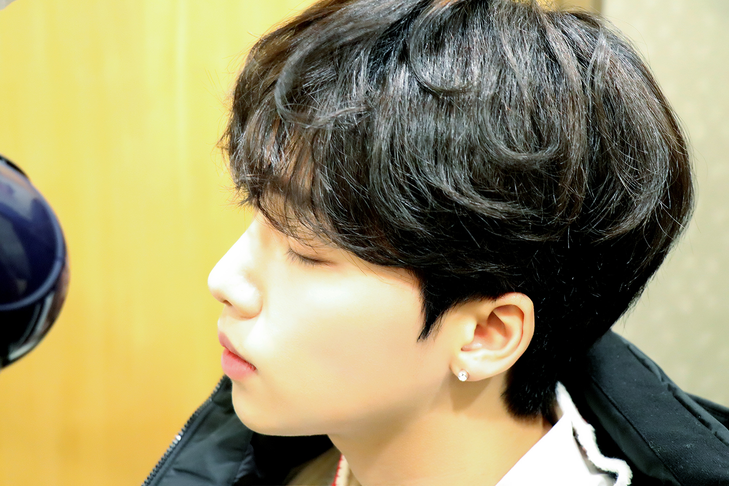 정세운 옆모습 너무 예쁜거 같아 | 인스티즈