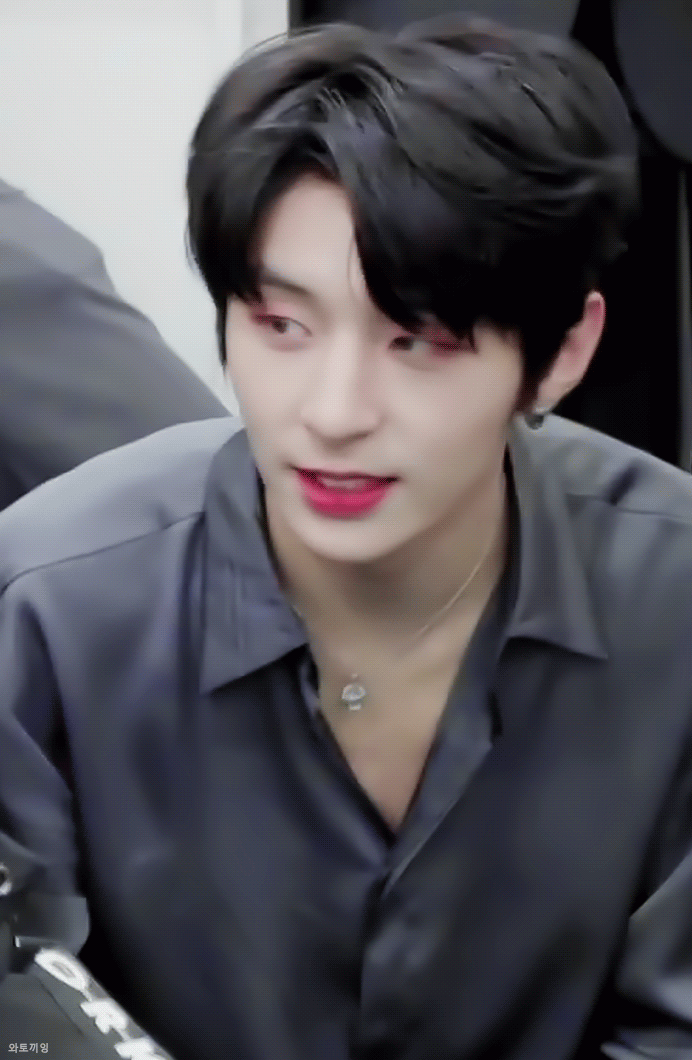 골차 와이 비주얼 사람 홀려 | 인스티즈