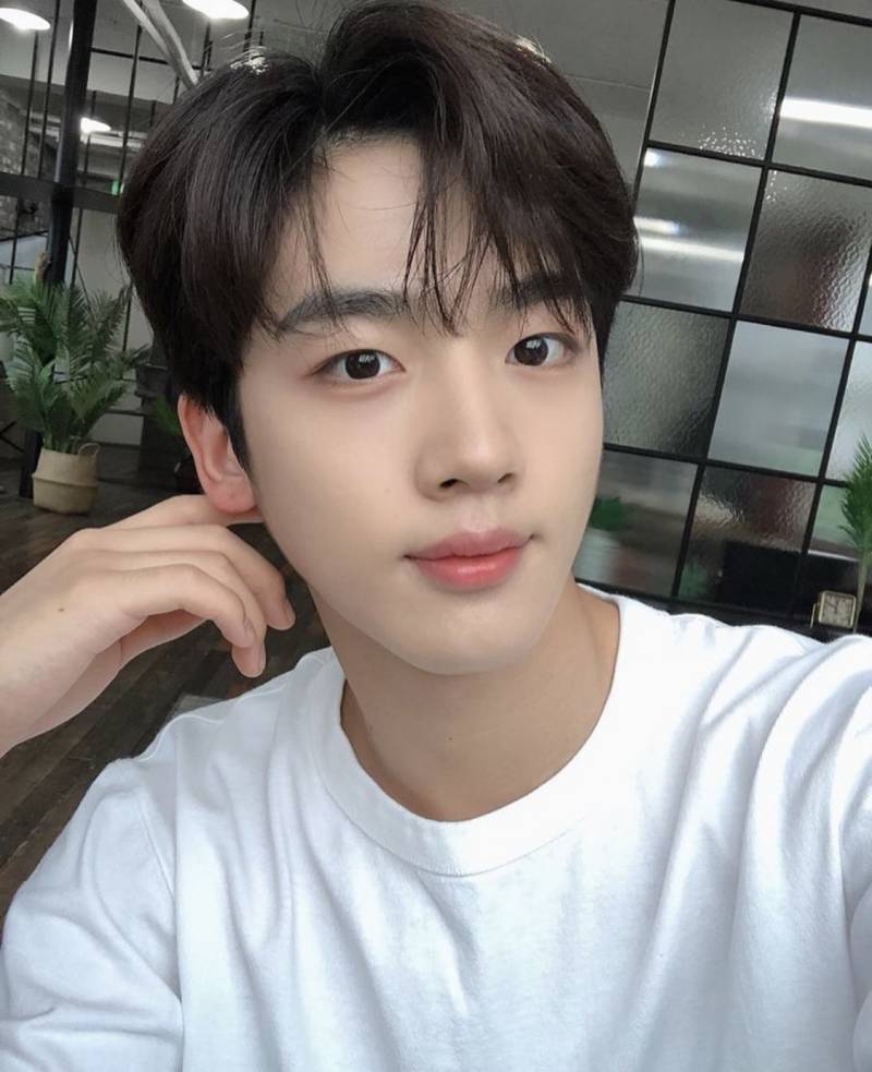 이... 이... 이..... 세계최강미남 이 말랑강아지 !!!! | 인스티즈