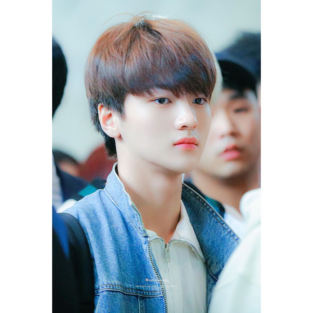 준호 새로 올라온 사진들 너무 예쁘다 | 인스티즈