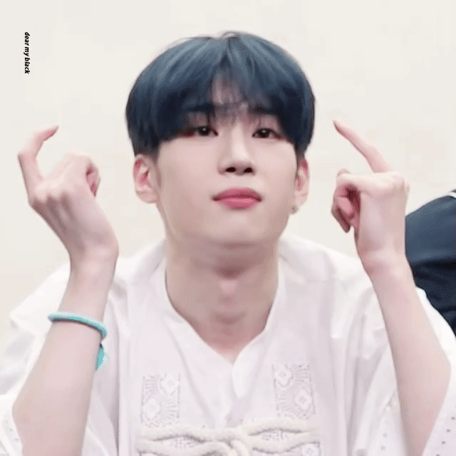 얘 진짜 윙크 바보 | 인스티즈