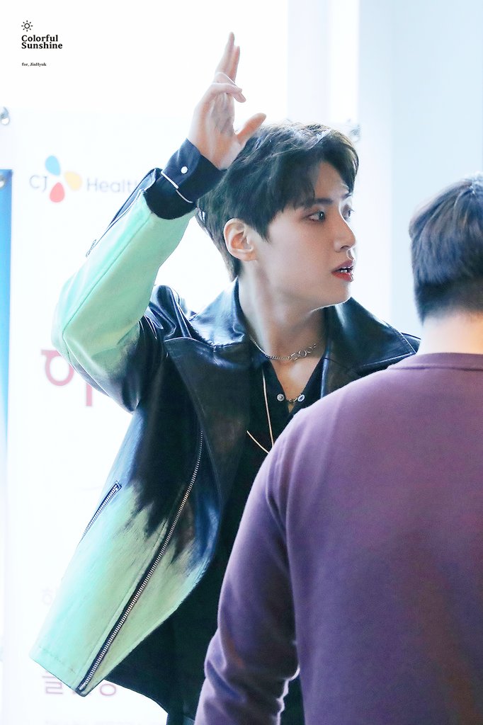 이진혁 왜그래? | 인스티즈