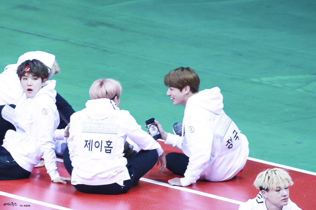 정국 진짜웃곀ㅋㅋㅋㅋ | 인스티즈