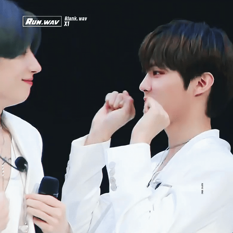 이날만 보면 한승우 김우석 유독 몽글몽글해져 | 인스티즈