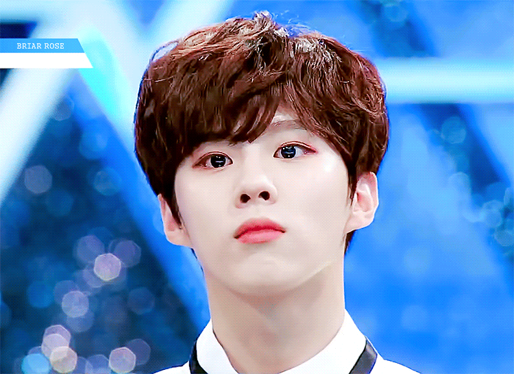 김우석 일단 인공눈물 광고하면 찰떡일듯 | 인스티즈