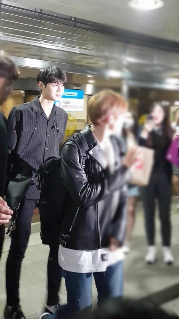 차은우 실물 체감나는 사진 중에 이거 대박이야 | 인스티즈