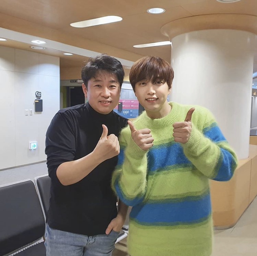 이게 아이돌이 자주 입는 니트라며 ? | 인스티즈