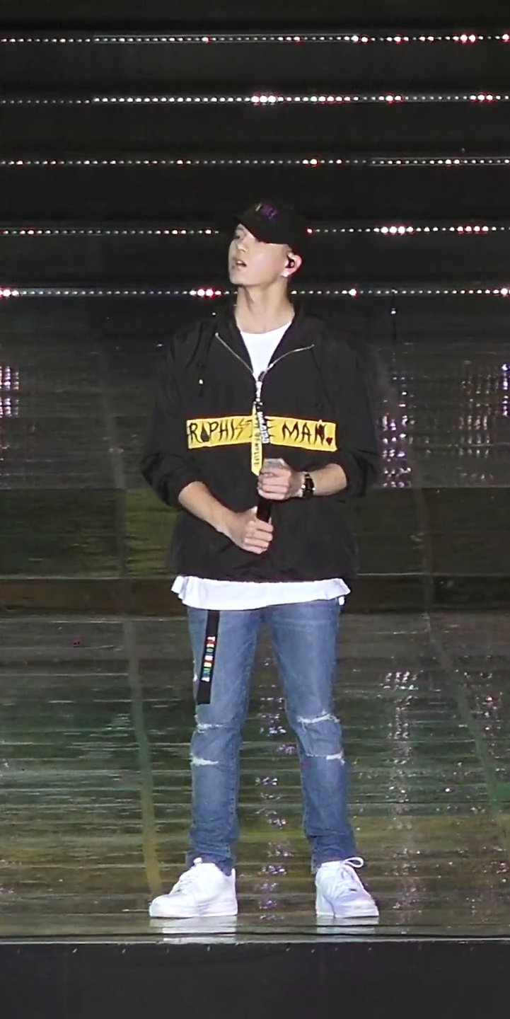 두상 제일 이쁘다고 자부할수있는 아이돌 | 인스티즈