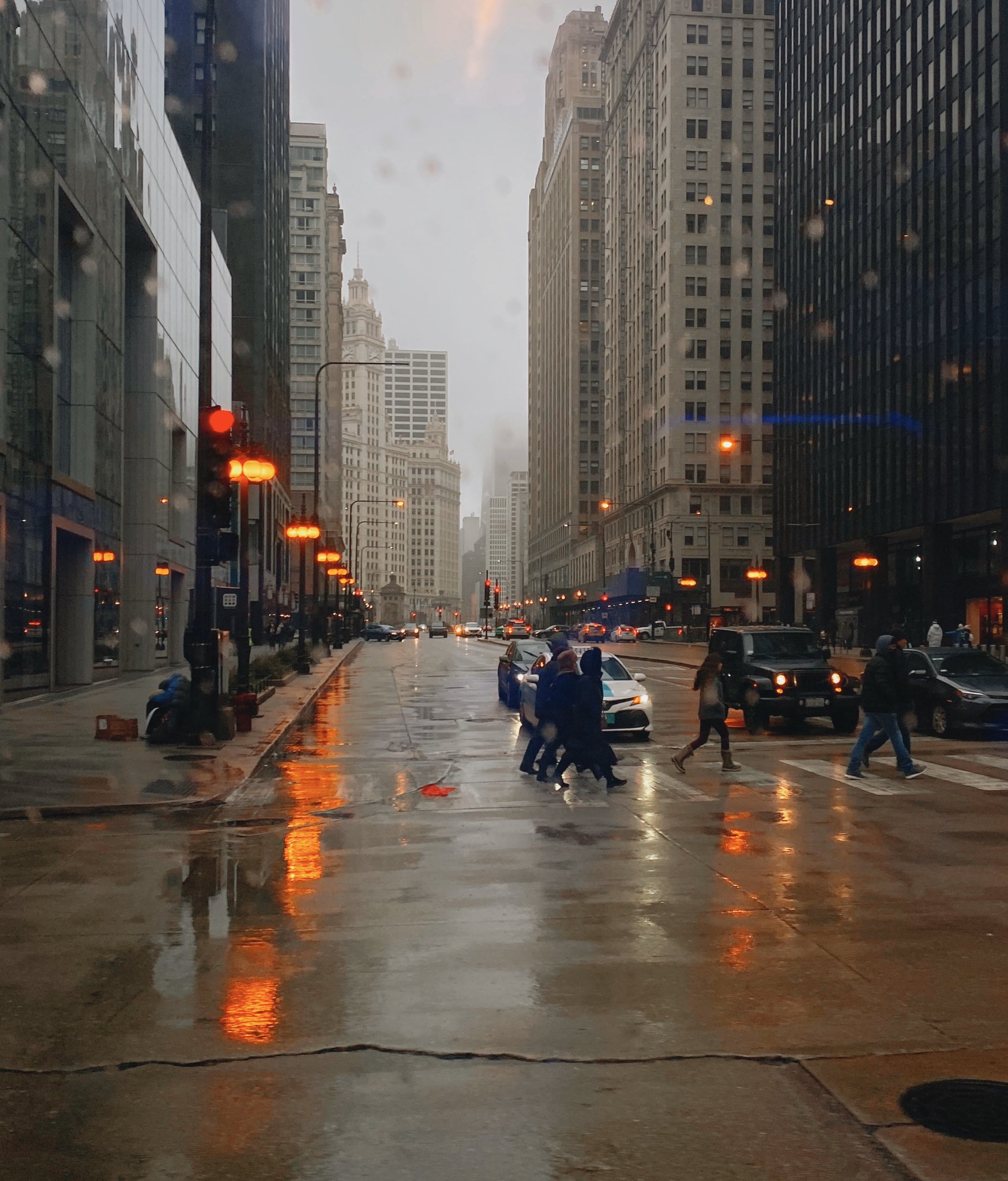 배경화면 하라고 사진 찍어주는 아이돌 | 인스티즈