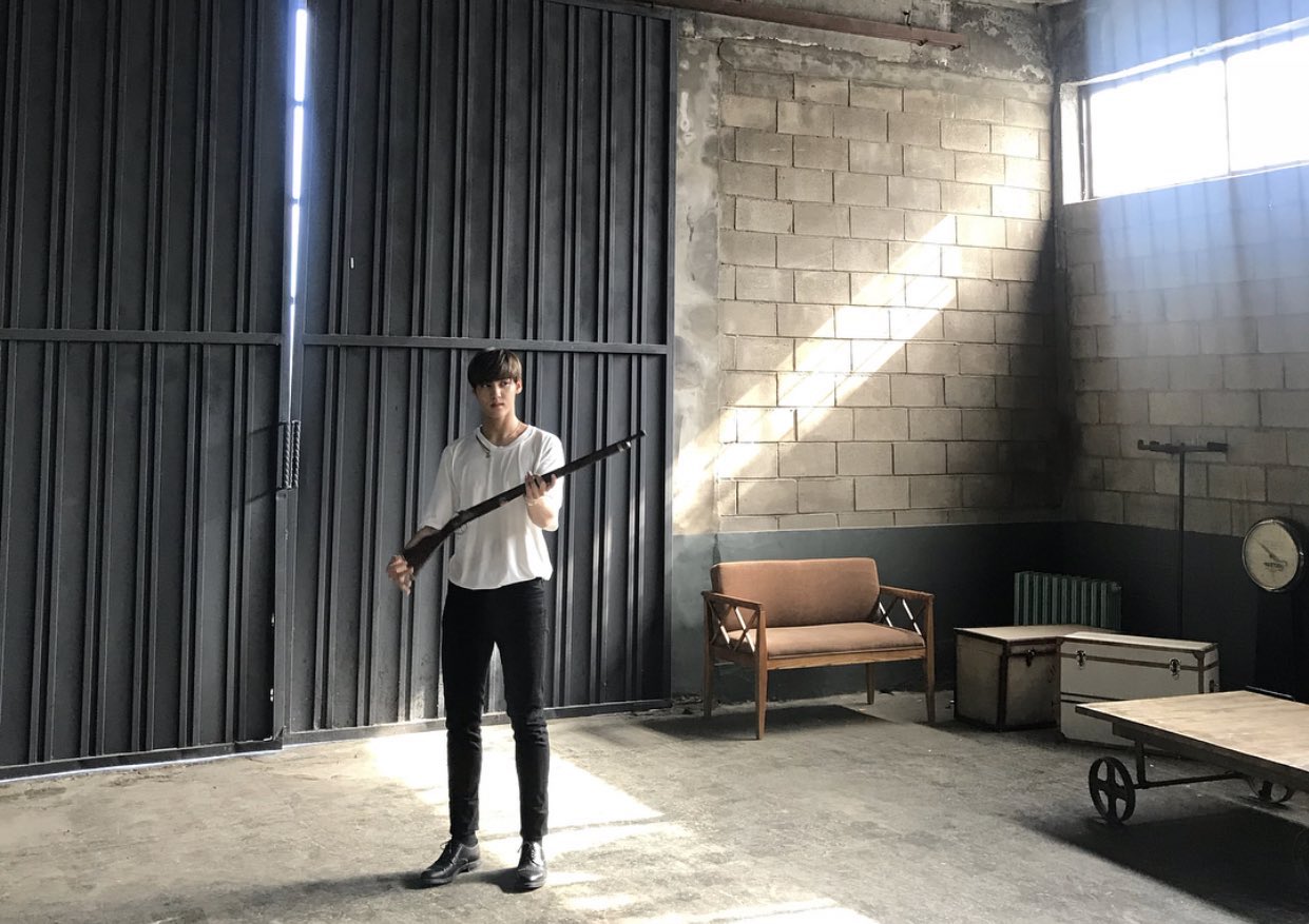 엥 송유빈 다리길이랑 얼굴크기 뭐야 | 인스티즈