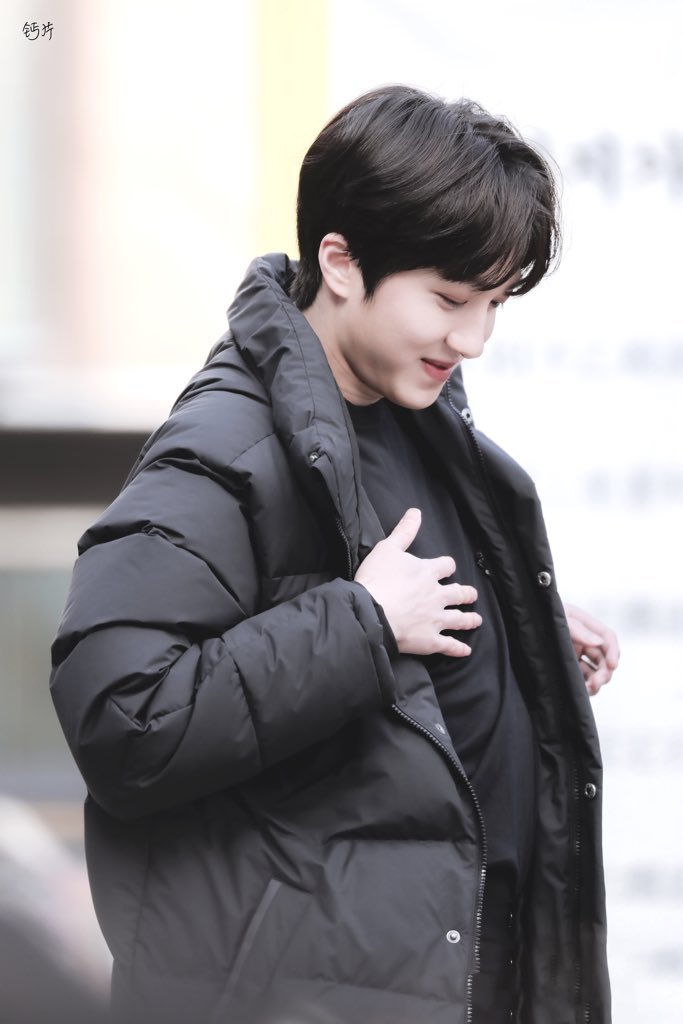 배 문질문질하는 | 인스티즈