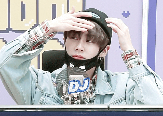 아이돌 라디오에서 무슨 일이 일어나고 있니 | 인스티즈