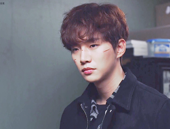 연기하는 준호 사진 볼 사람 | 인스티즈