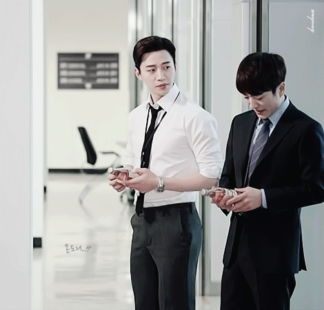 준호 셔츠핏봐 피지컬 미쳤어 | 인스티즈