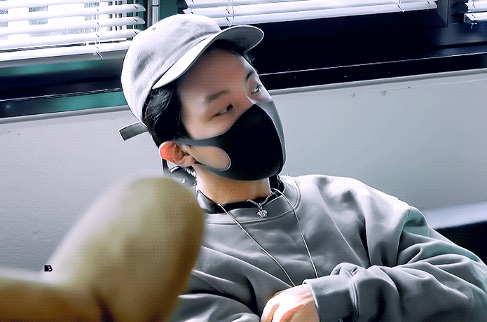 🗣🗣🗣🗣 방탄 팬만 들어와 선물 줄게 ㅇㅇ | 인스티즈