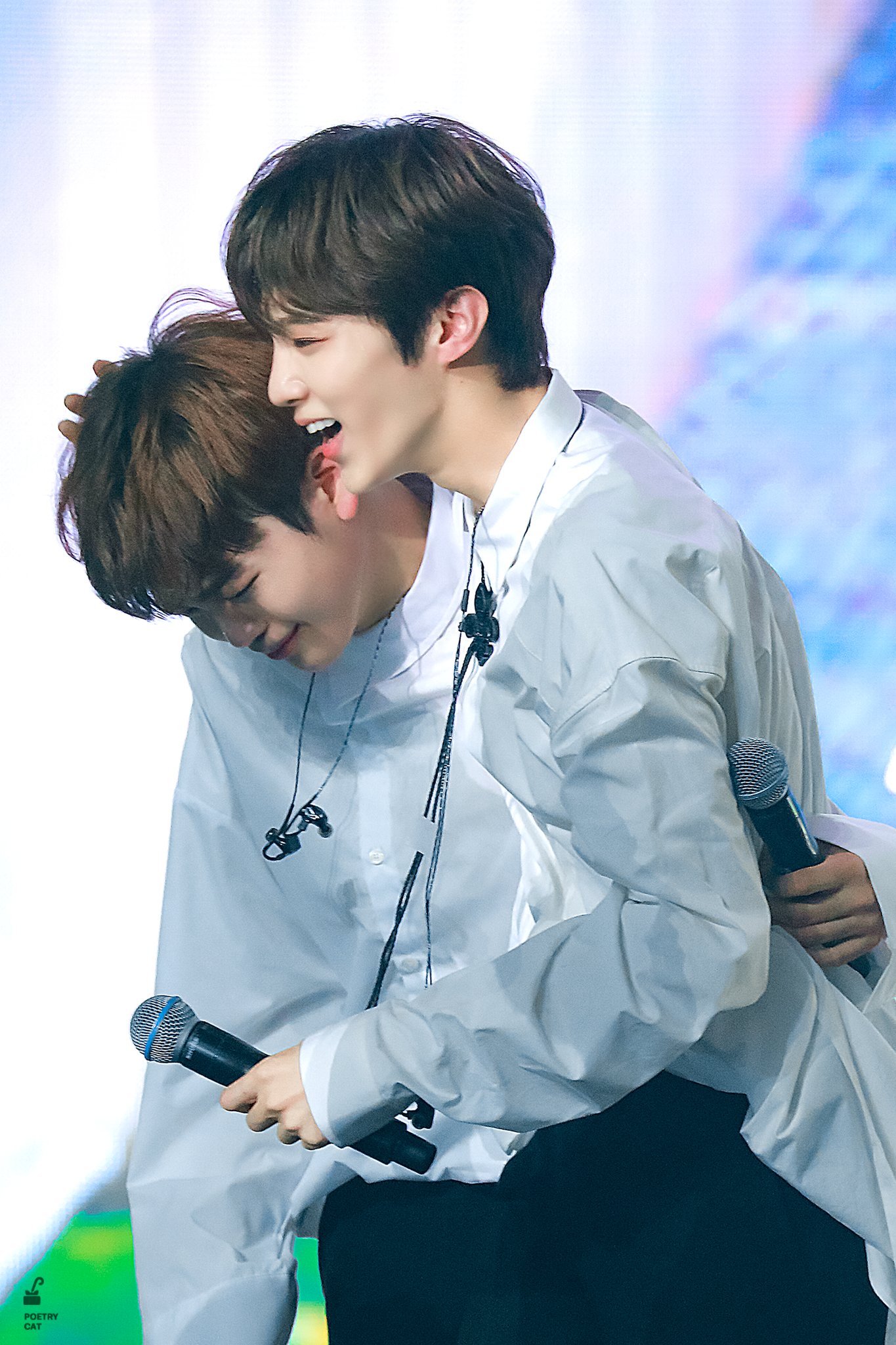 아침부터 김우석 송형준 사진보고 눈물ㅠ | 인스티즈