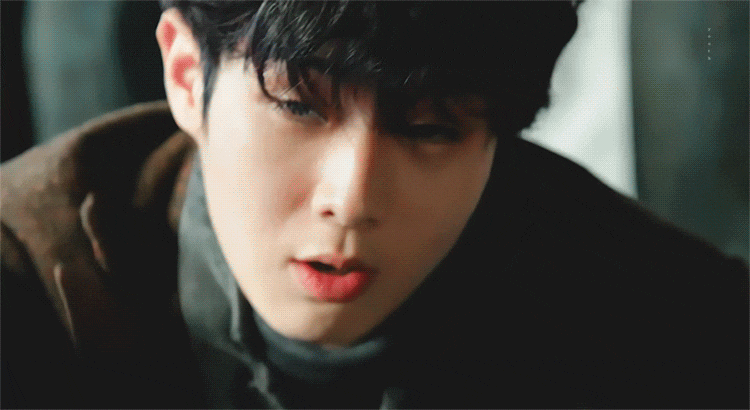 최우식 보면 자꾸 이 짤 먼저 생각나서 ㅠㅠ | 인스티즈