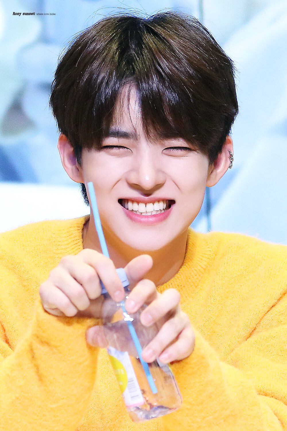 웃는게 예쁜 아이돌 | 인스티즈