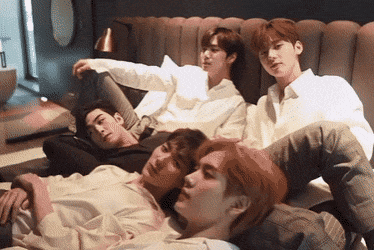 뉴이서터 뽕이 찬다 이거에여 | 인스티즈