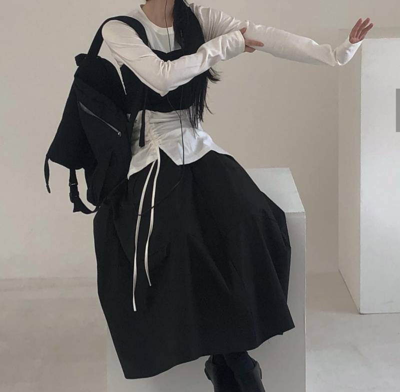 이렇게 입는게 튀게 입는겅가 | 인스티즈