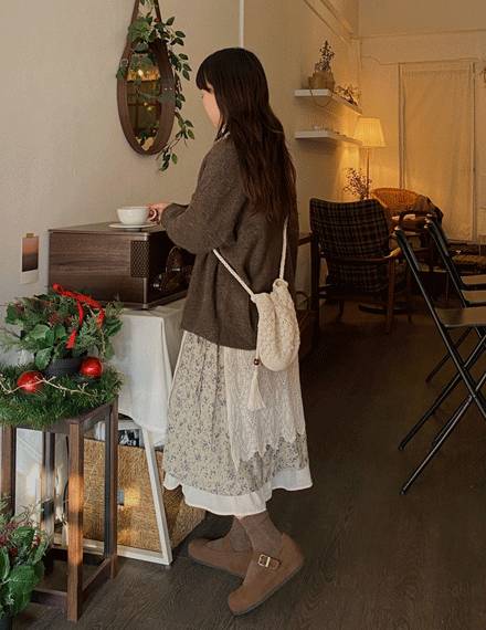 요란스럽게 생긴 치마 둘중에 뭐가 이쁘???1111222 | 인스티즈