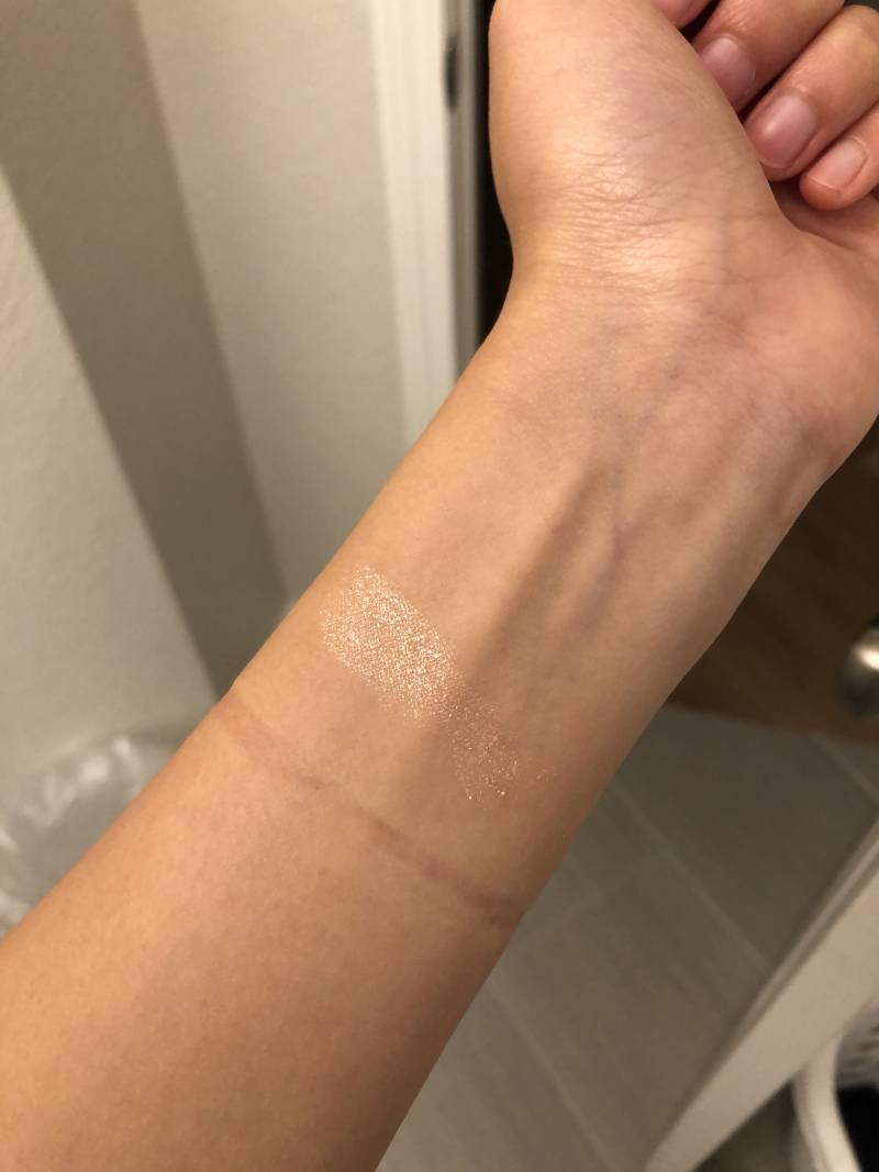 애굣살 여리여리한거 좋아하는 익들 이거 사 ㅠㅠ | 인스티즈