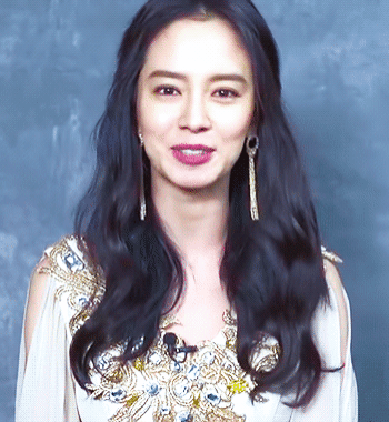 배우들 다 잘났으니까 누구 치지 말고... 난 내배우 사진 놓고간다 | 인스티즈