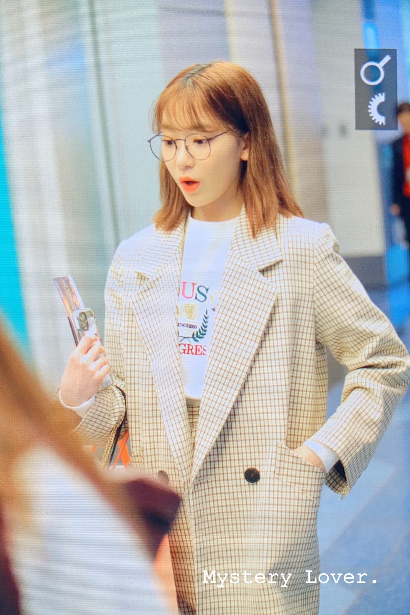 오늘 사쿠라 입국하는데 착장 귀엽다 | 인스티즈