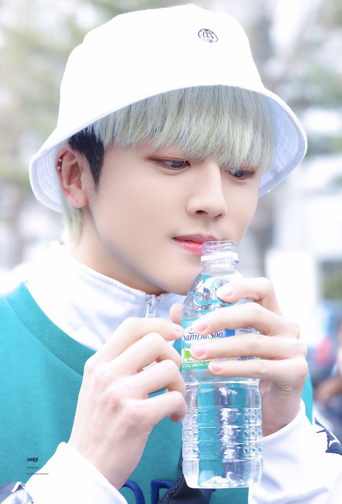 아기라는 수식어가 제일 잘어울리는 아이돌 | 인스티즈