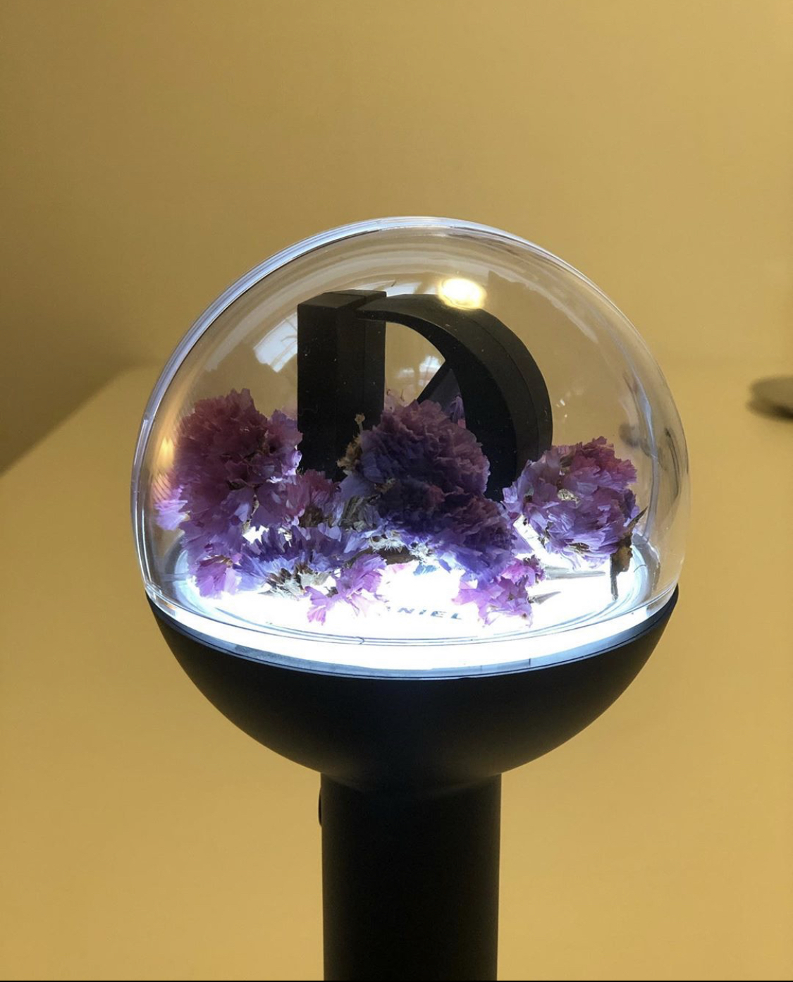 강다니엘 응원봉 커스텀사진들인데 | 인스티즈